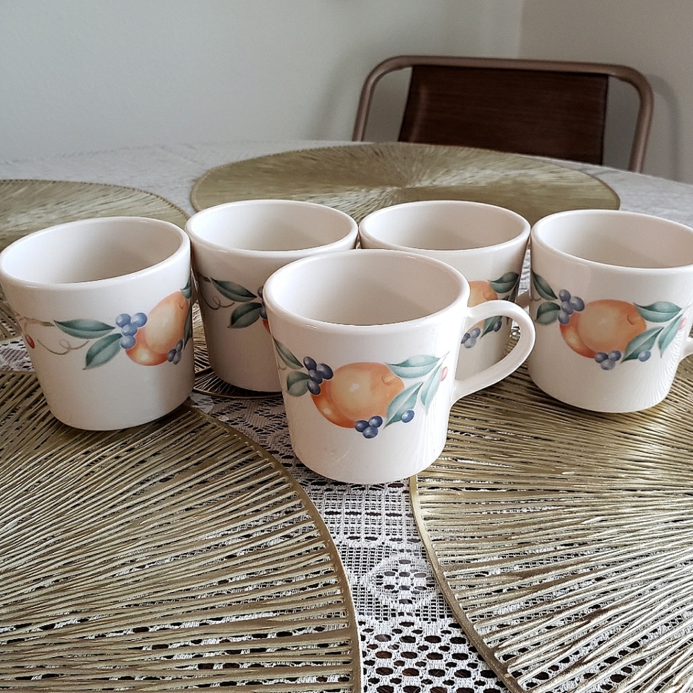 Vintage Corelle mugs